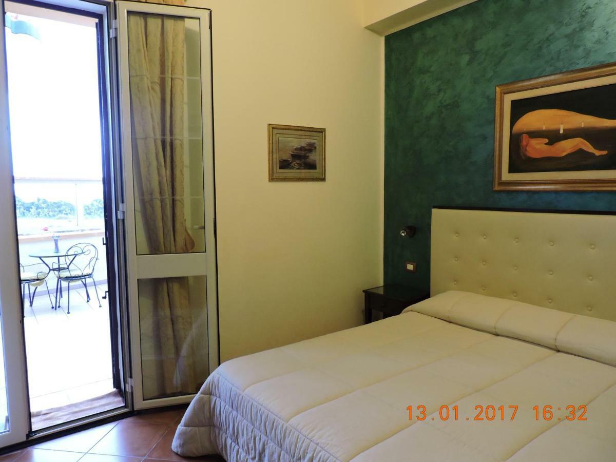B&B Aquila Reale Portopalo Di Capo Passero Exterior foto