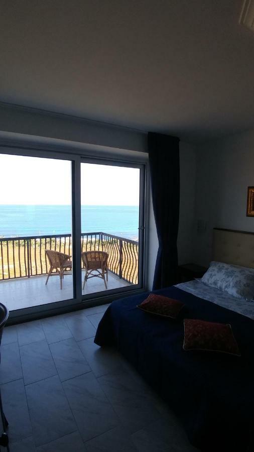 B&B Aquila Reale Portopalo Di Capo Passero Exterior foto
